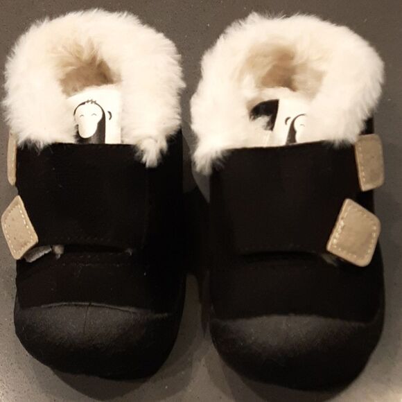 Black Baby Shoes - Picture 2 of 6